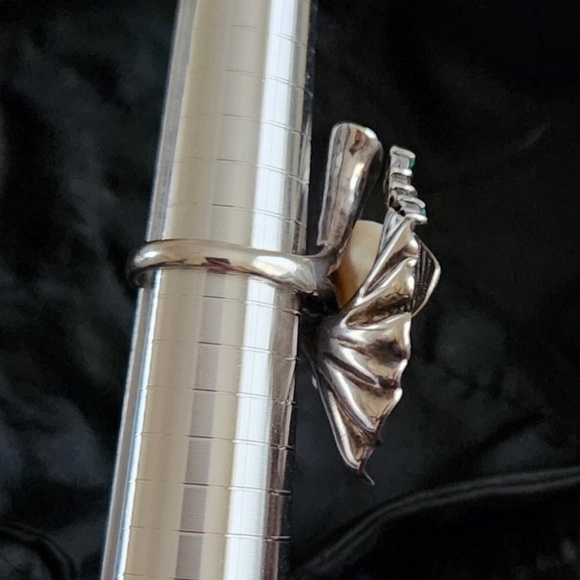 Stunning! Emerald, Pearl and Marcasite Ring , Size 7, .925 Sterling - NWOT - Picture 3 of 5